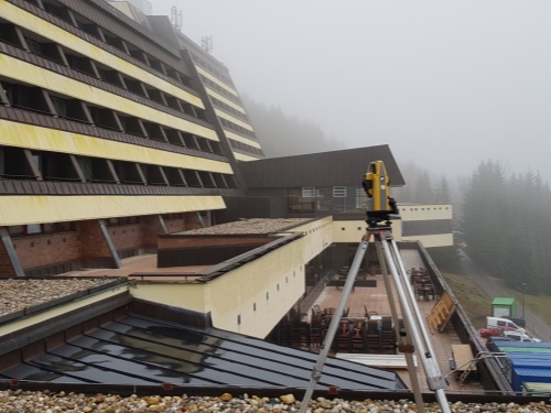 Krkonoše, Sv. Petr - výškové zaměření hotelu